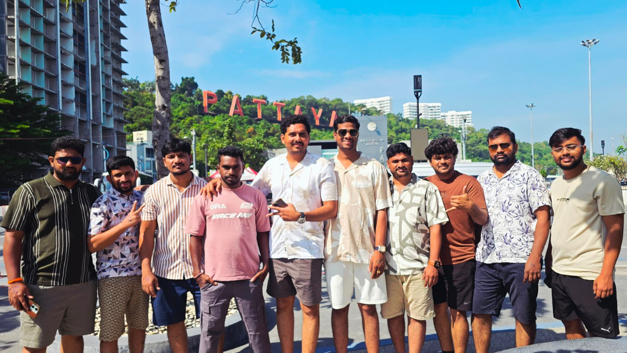 Traveller with Planmytripss 15